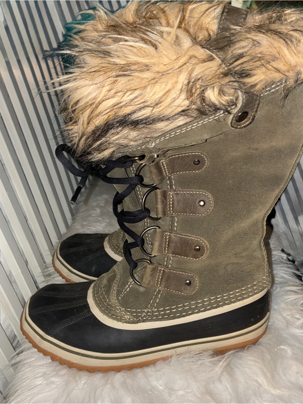 SOREL JOAN of ARCTIC Boots Green Suede/Rubber Snow Winter Sz 8 - Picture 5 of 13